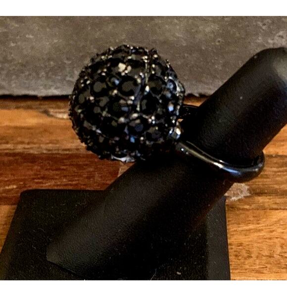 Vintage Black Disco Ball Ring made with Swarovski Crystals - Picture 2 of 7